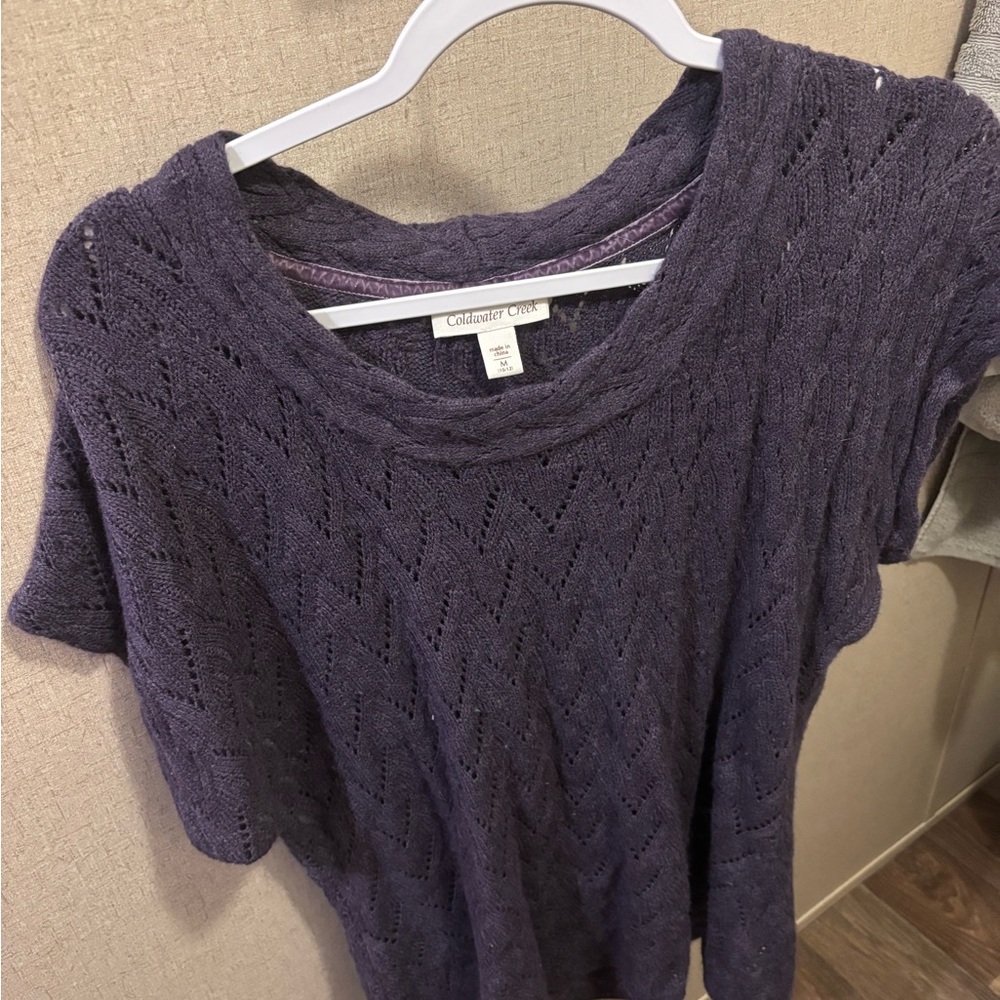 Cable & Gauge Textured Knit Top in Deep Purple